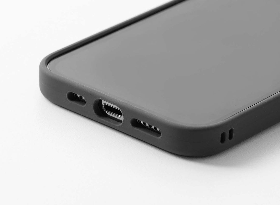 Protective slim cell phone case. 10ft drop protection. Military drop tested. Good drop protection. Real life drops. Strong aluminum case. protects the screen. iPhone 14 protection covers.  Keep your iPhone safe. Best phone cases.