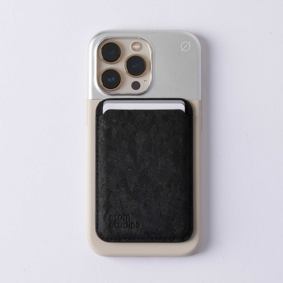 keep MagSafe card wallet Atom Studios#color_carbon-black