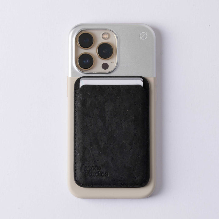 keep MagSafe card wallet Atom Studios#color_carbon-black