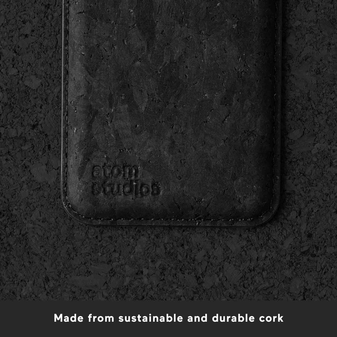 keep MagSafe card wallet Atom Studios#color_carbon-black